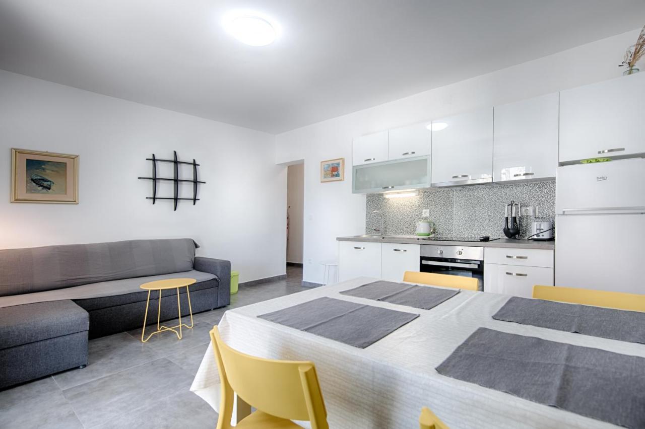 Apartmani Dule Komiža Exteriör bild