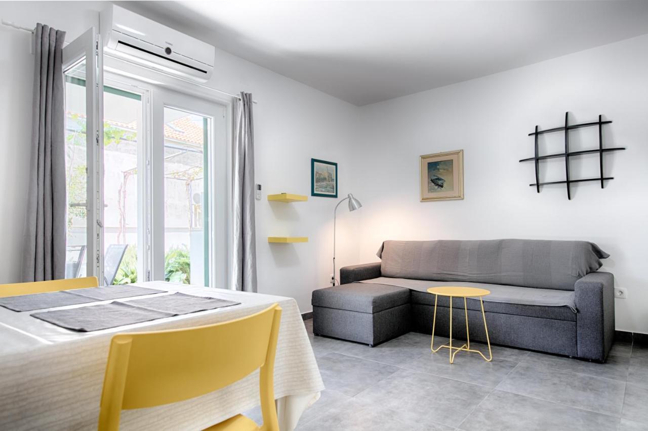 Apartmani Dule Komiža Exteriör bild