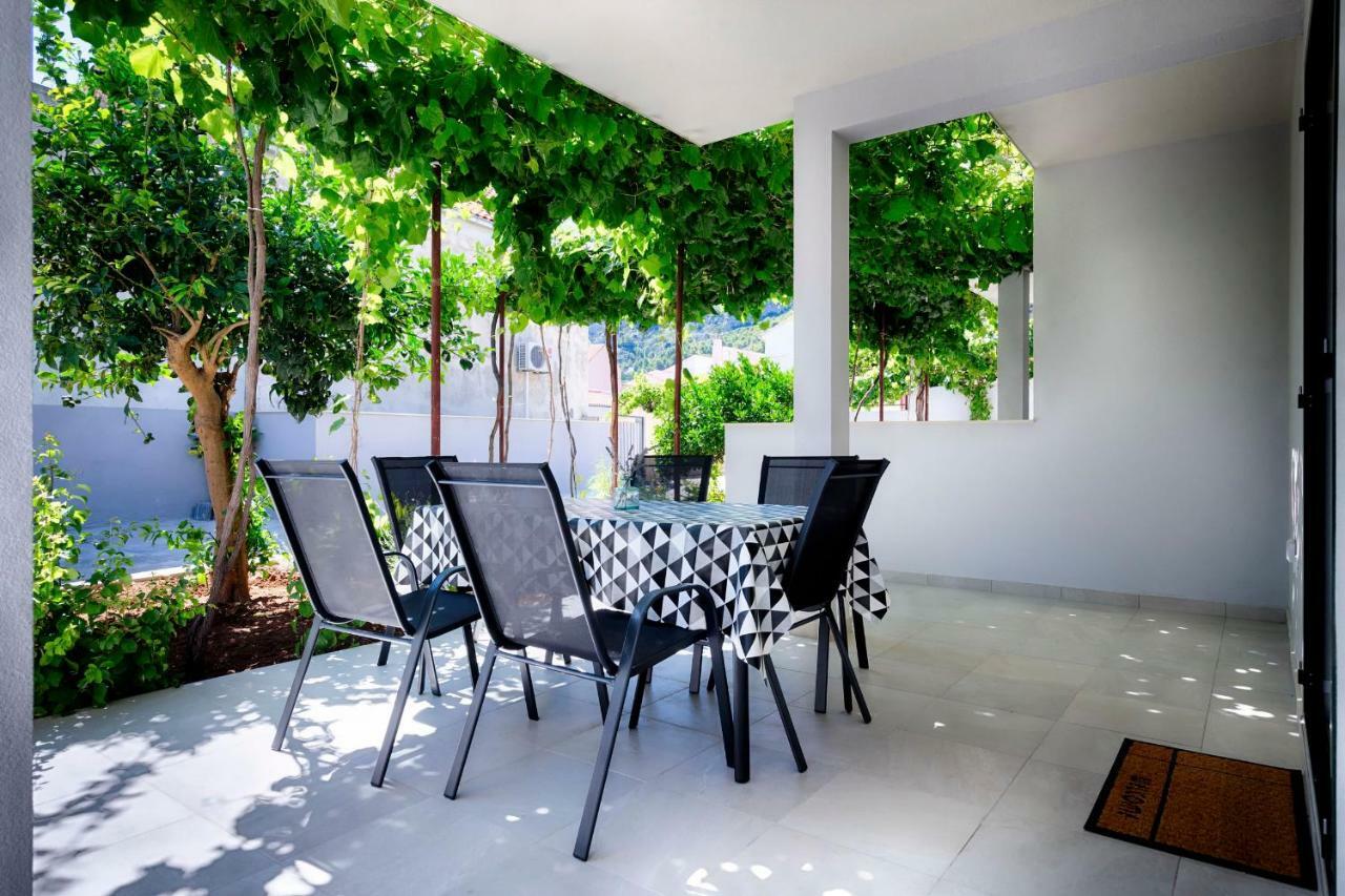 Apartmani Dule Komiža Exteriör bild