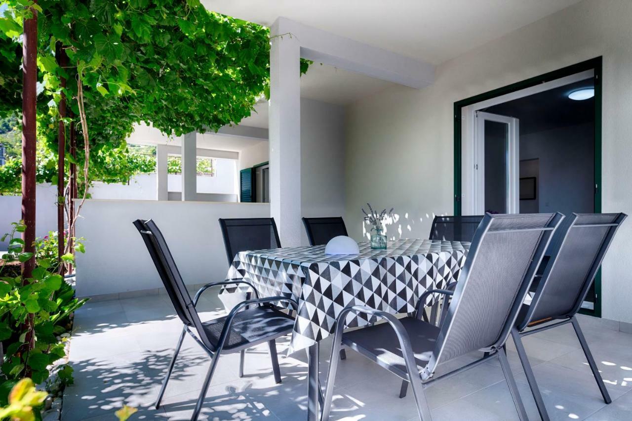 Apartmani Dule Komiža Exteriör bild