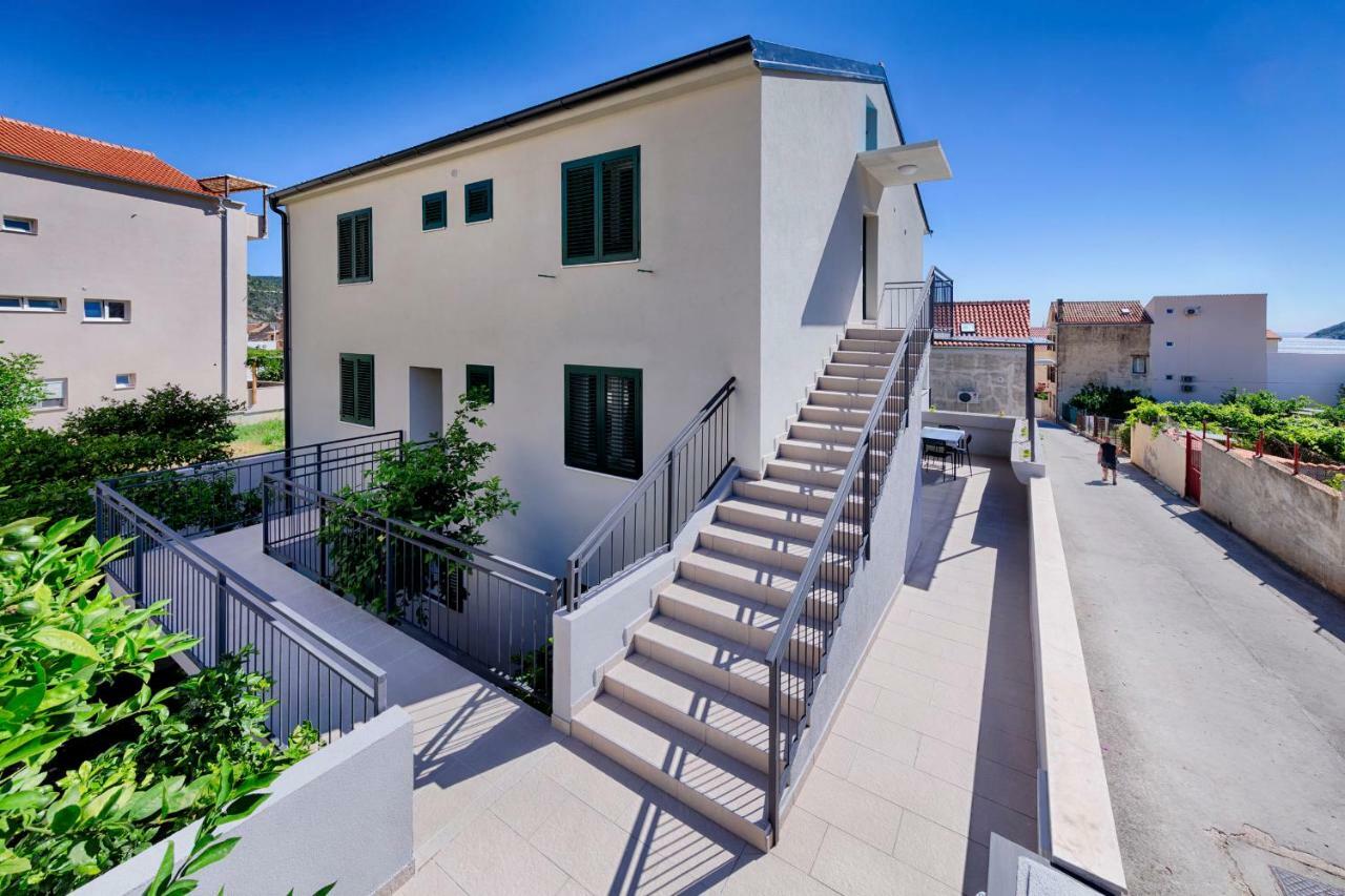 Apartmani Dule Komiža Exteriör bild