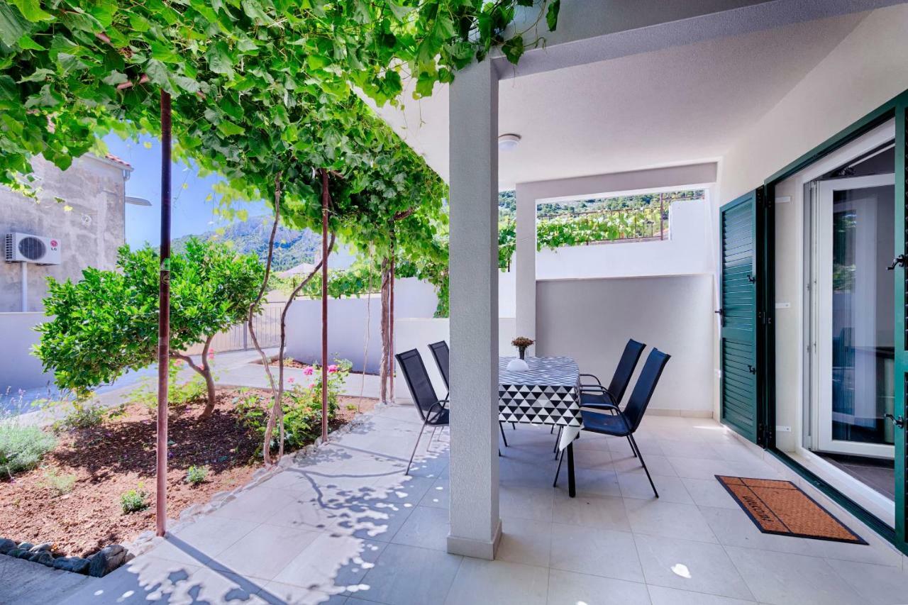 Apartmani Dule Komiža Exteriör bild