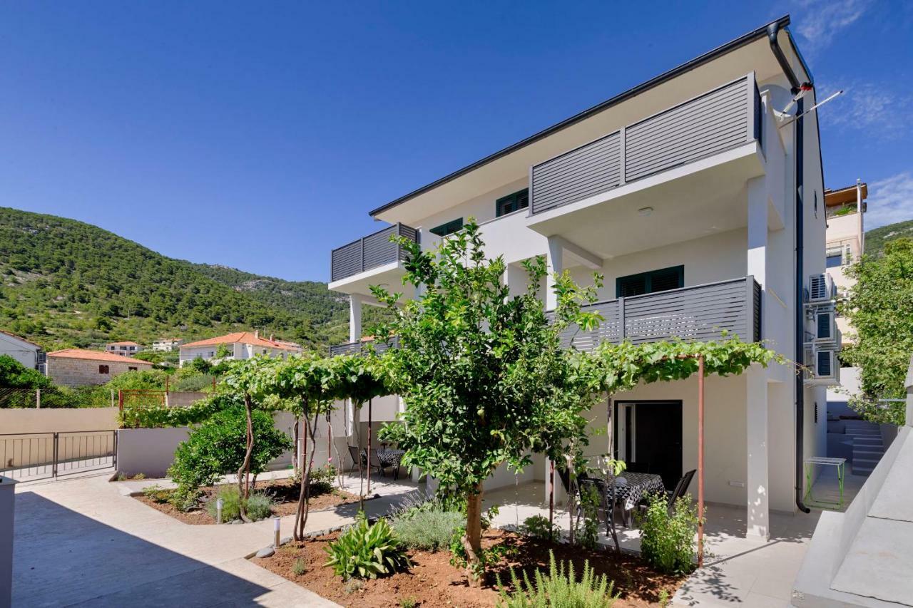 Apartmani Dule Komiža Exteriör bild